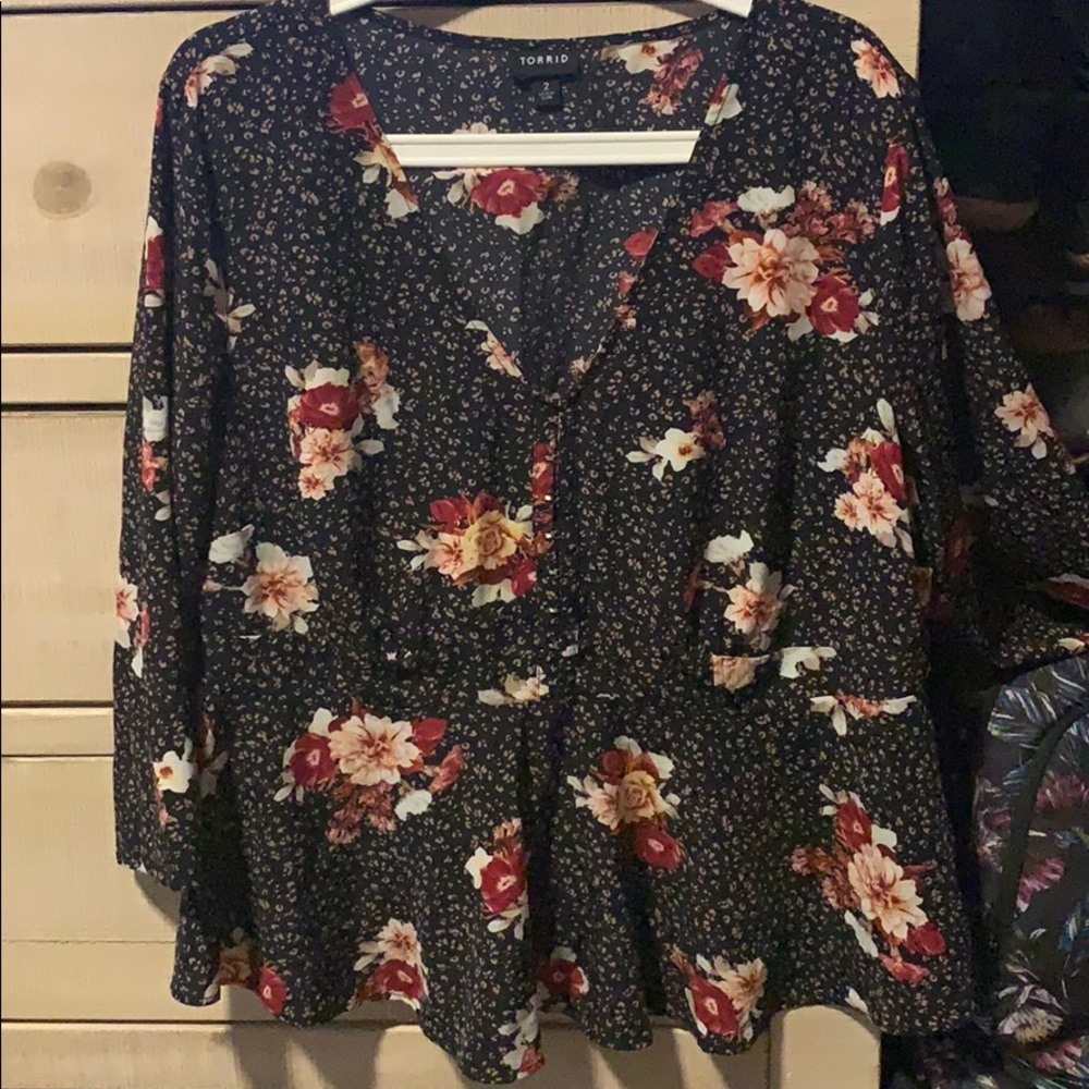 Torrid floral blouse